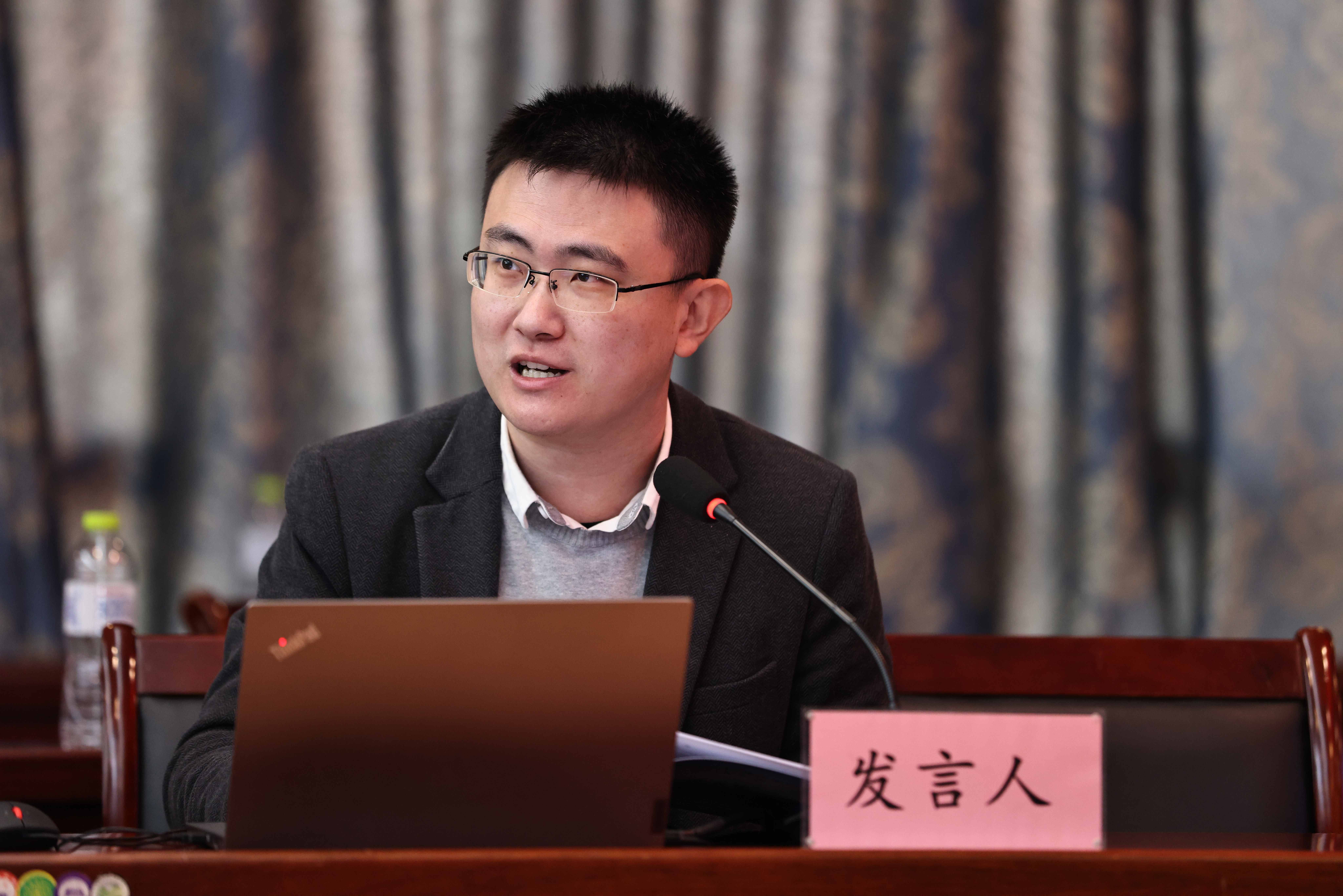 伟德源自英国始于1946