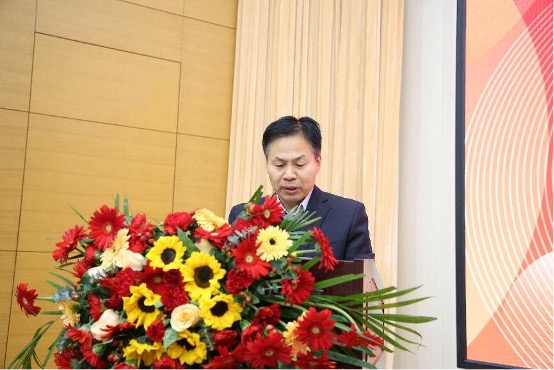 伟德源自英国始于1946