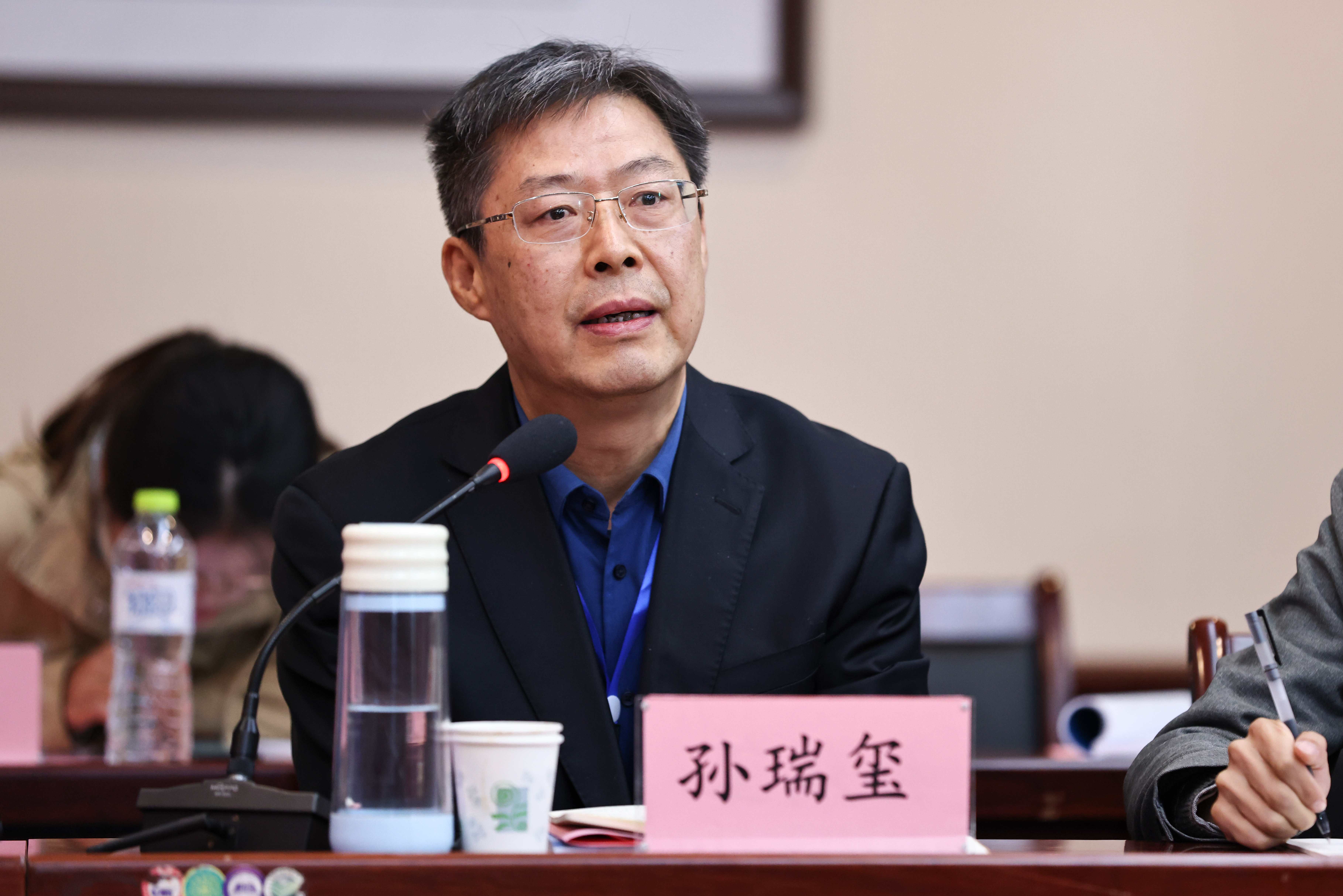 伟德源自英国始于1946